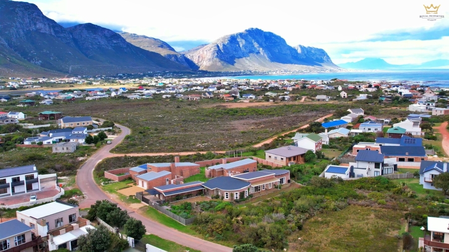 4 Bedroom Property for Sale in Bettys Bay Western Cape
